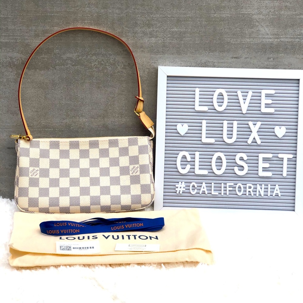 🔥 SALE 🔥 Louis Vuitton Pochette Accessories